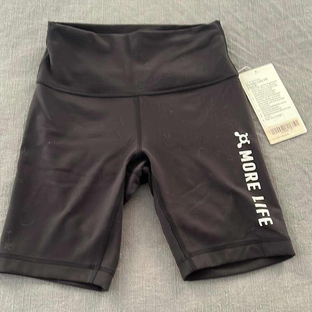 NWT Orangetheory lululemon wunder train HR short 8” size 6 black